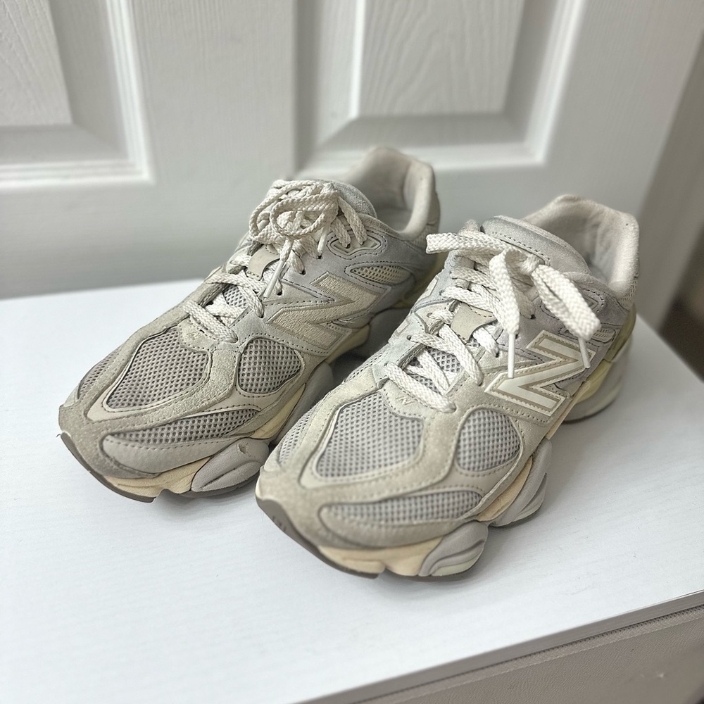 New Balance 9060 Mineral Gray Size 7.5 (Women)
